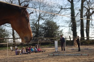 Workshop loswerken voor kinderen van Ponyclub St. Hubertus